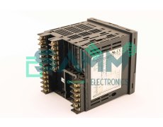 OMRON E5AR-C4B DIGITAL CONTROLLER Used